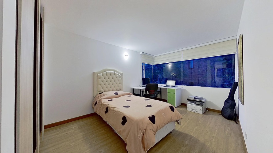 Apartamento de 3 alcobas en venta en Santa Barbara, Bogotá, 139 m² · foto 16 de 20