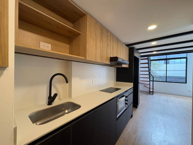 Apartaestudio en venta en La Castellana, Bogotá, 22 m² · foto 2 de 24