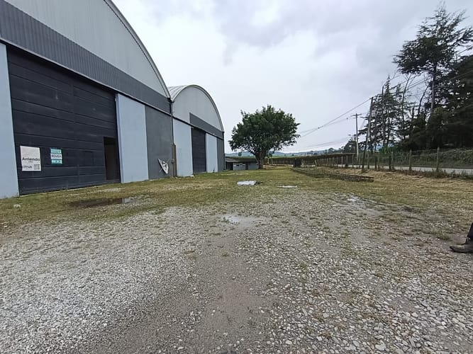 Bodega en arriendo en El Carmen De Viboral, El Carmen de Viboral, 300 m² · foto 2 de 9
