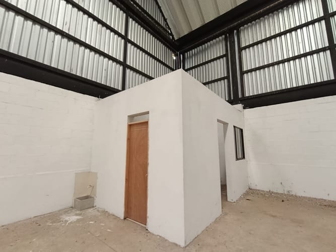 Bodega en arriendo en El Carmen De Viboral, El Carmen de Viboral, 300 m² · foto 7 de 9