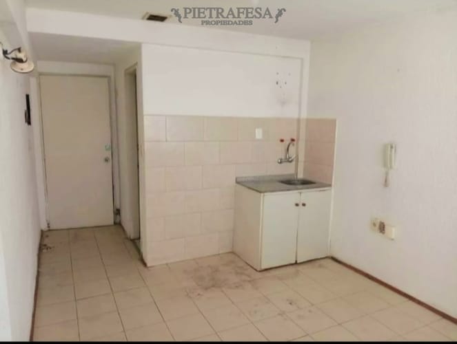 Apto en alquiler, mono, 1 baño. Cordón. · Foto 2