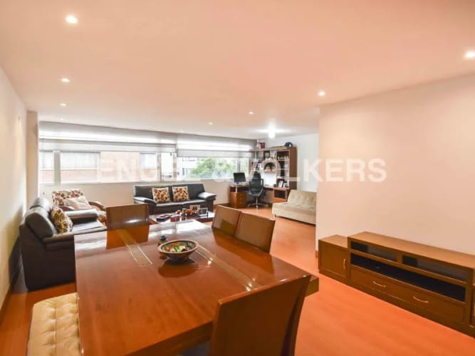 Apartamento de 3 alcobas en venta en Santa Paula, Bogotá, 134 m² · foto 4 de 11