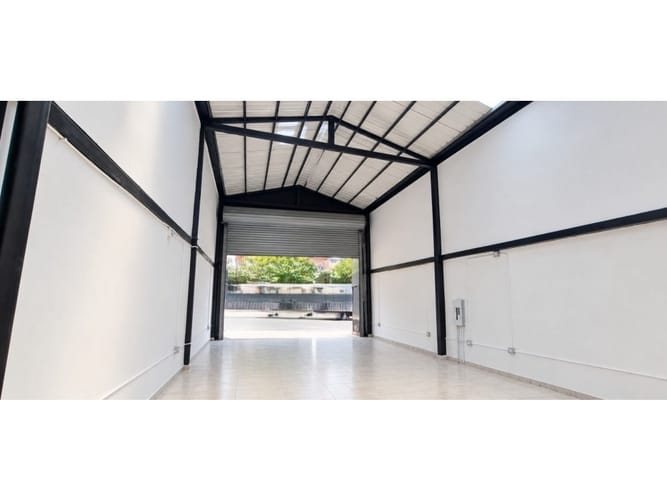 Bodega en arriendo en Mesa, Envigado, 210 m² · foto 3 de 4