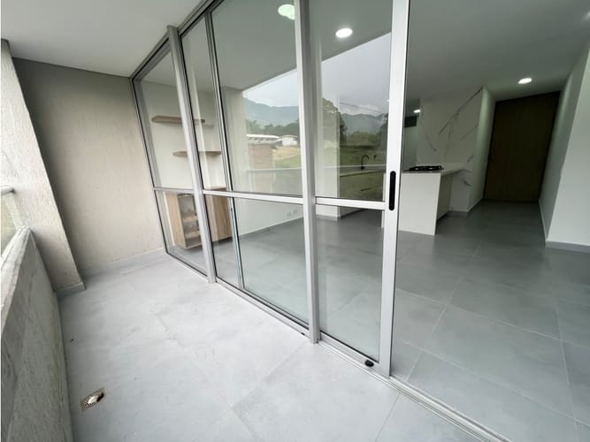 Apartamento de 2 alcobas en arriendo en La Ferreira, La Estrella, 64 m² · foto 10 de 19