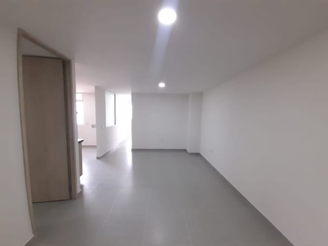 Apartamento de 3 alcobas en arriendo en Cabañitas, Bello, 80 m² · foto 5 de 21