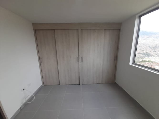 Apartamento de 3 alcobas en arriendo en Cabañitas, Bello, 80 m² · foto 7 de 21