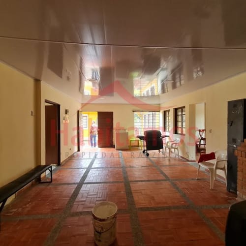 Casa de 10 alcobas en venta en Perico, Envigado, 925 m² · foto 3 de 24