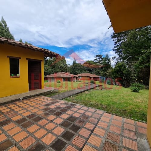 Casa de 10 alcobas en venta en Perico, Envigado, 925 m² · foto 7 de 24