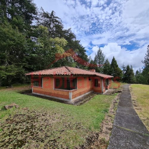 Casa de 10 alcobas en venta en Perico, Envigado, 925 m² · foto 11 de 24
