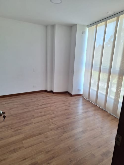 Apartamento de 3 alcobas en arriendo en El Centro, El Carmen de Viboral, 70 m² · foto 3 de 18