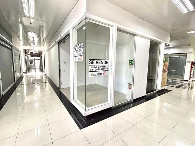 Local en venta en Bosques De Pinares, Armenia, 10 m² · foto 4 de 12