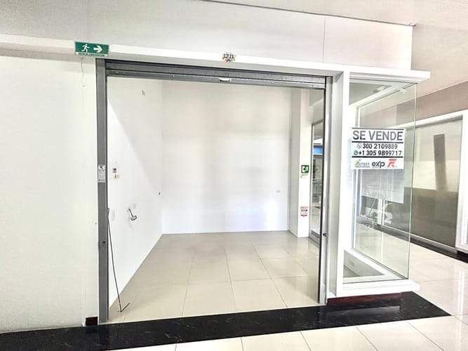 Local en venta en Bosques De Pinares, Armenia, 10 m² · foto 12 de 12