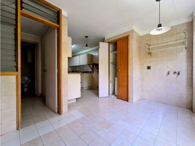 Apartamento de 3 alcobas en venta en El Poblado, Medellín, 174 m² · foto 4 de 24