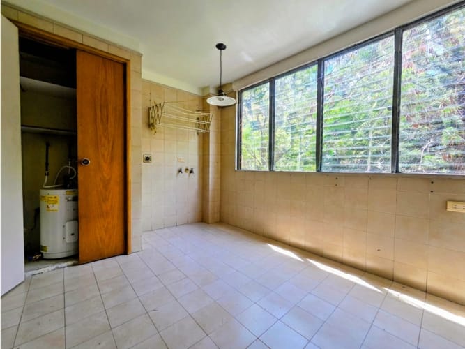 Apartamento de 3 alcobas en venta en El Poblado, Medellín, 174 m² · foto 5 de 24