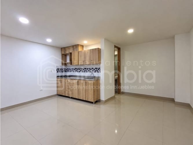 Apartaestudio en arriendo en Los Naranjos, Envigado, 30 m² · foto 2 de 5