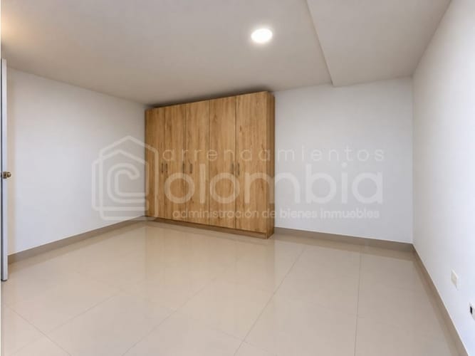 Apartaestudio en arriendo en Los Naranjos, Envigado, 30 m² · foto 3 de 5