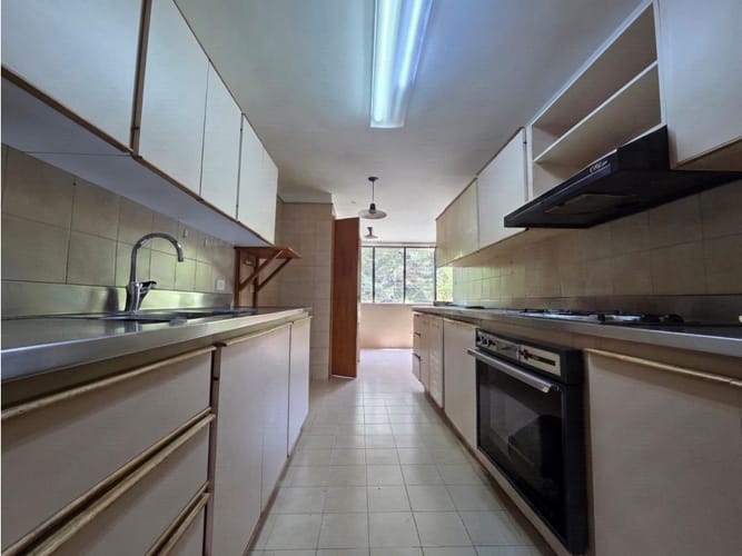 Apartamento de 3 alcobas en venta en El Poblado, Medellín, 174 m² · foto 12 de 24