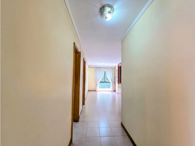 Apartamento de 3 alcobas en venta en El Poblado, Medellín, 174 m² · foto 19 de 24