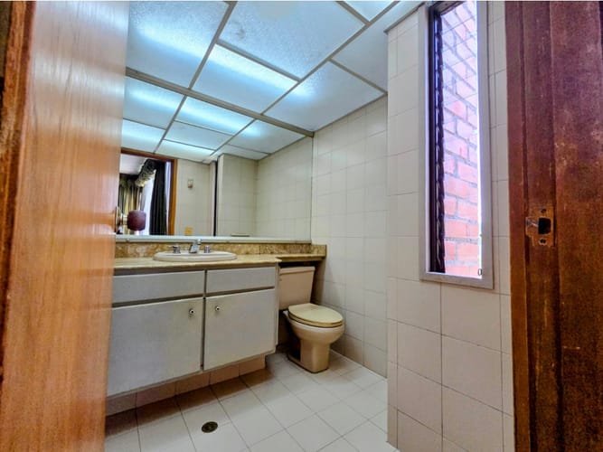Apartamento de 3 alcobas en venta en El Poblado, Medellín, 174 m² · foto 22 de 24