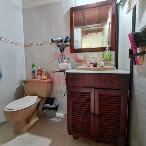 Casa de 3 alcobas en venta en Colasania, Medellín, 221 m² · foto 12 de 18