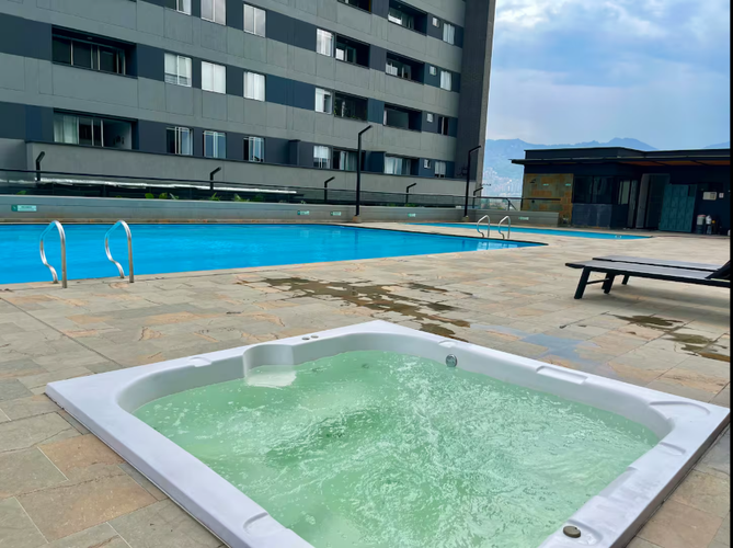 Apartamento de 2 alcobas en arriendo en El Poblado, Medellín, 55 m² · foto 19 de 20