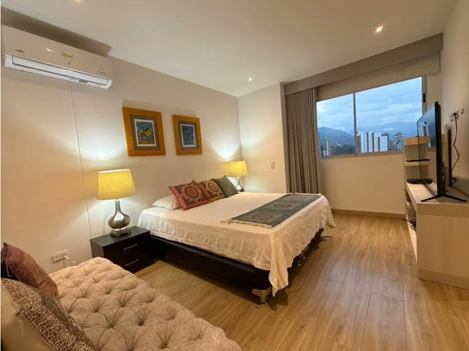 Apartamento de 3 alcobas en arriendo en El Poblado, Medellín, 278 m² · foto 21 de 24