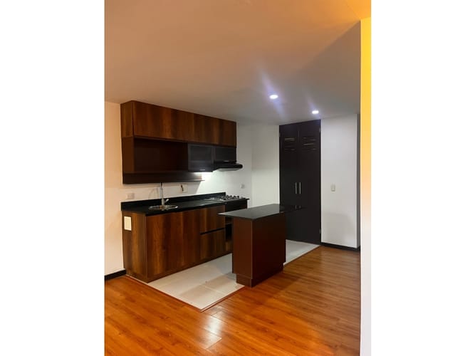 Apartaestudio en venta en La Florida, Medellín, 75 m² · foto 6 de 11