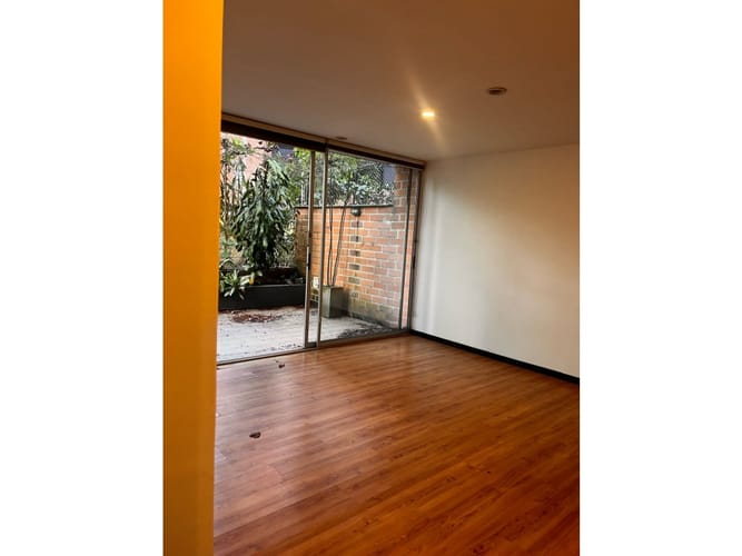 Apartaestudio en venta en La Florida, Medellín, 75 m² · foto 7 de 11