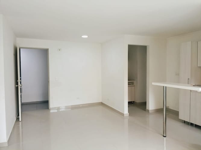 Apartamento de 3 alcobas en arriendo en Belén, Medellín, 78 m² · foto 2 de 15