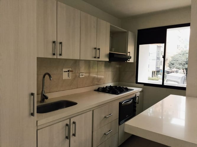 Apartamento de 3 alcobas en arriendo en Belén, Medellín, 78 m² · foto 6 de 15