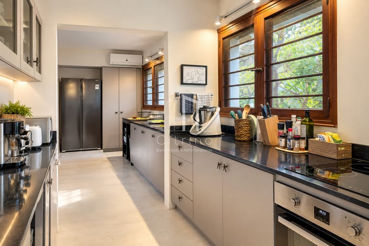 Espectacular casa en Venta y Alquiler Anual-5 dormitorios-Golf · Photo 8