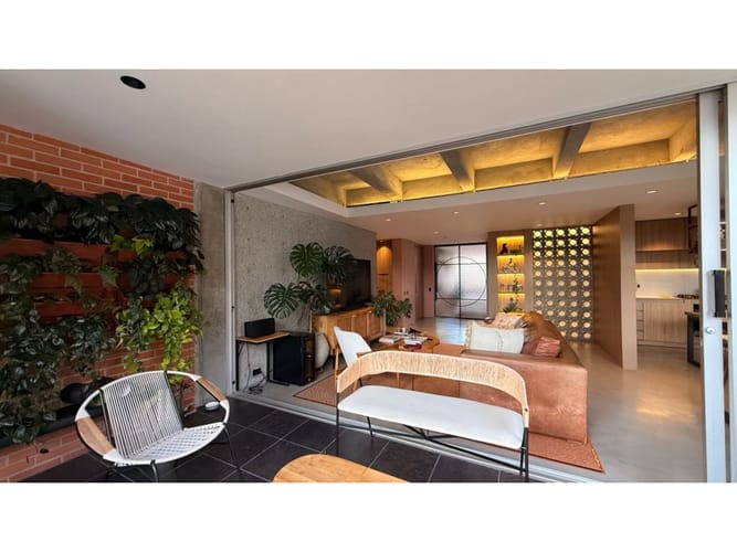 Apartamento de 3 alcobas en venta en El Tesoro, Medellín, 154 m² · foto 6 de 24