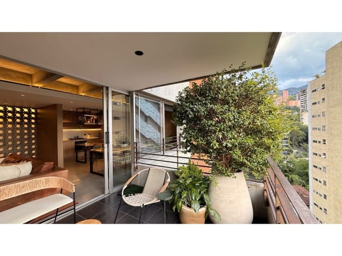 Apartamento de 3 alcobas en venta en El Tesoro, Medellín, 154 m² · foto 7 de 24