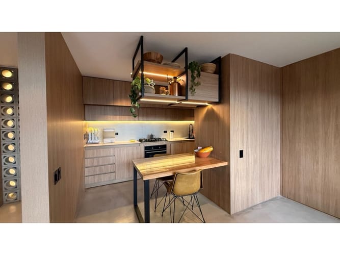 Apartamento de 3 alcobas en venta en El Tesoro, Medellín, 154 m² · foto 8 de 24