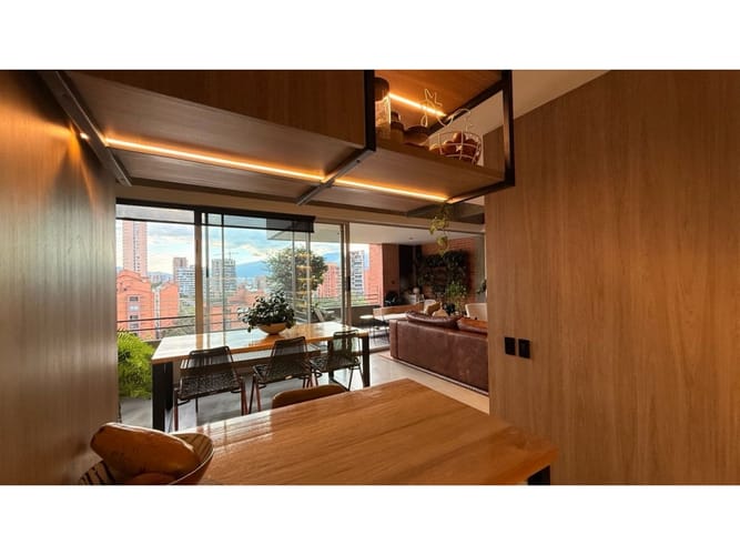 Apartamento de 3 alcobas en venta en El Tesoro, Medellín, 154 m² · foto 13 de 24