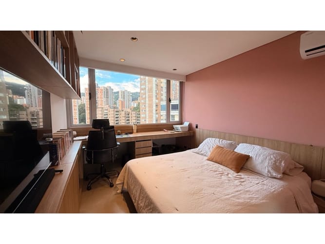 Apartamento de 3 alcobas en venta en El Tesoro, Medellín, 154 m² · foto 20 de 24