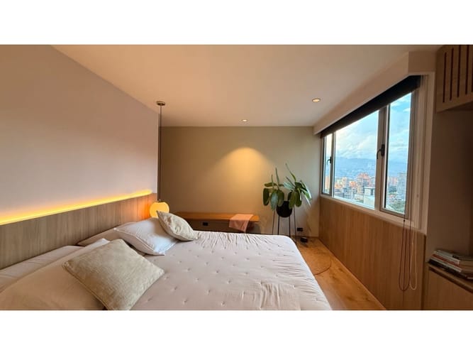 Apartamento de 3 alcobas en venta en El Tesoro, Medellín, 154 m² · foto 23 de 24