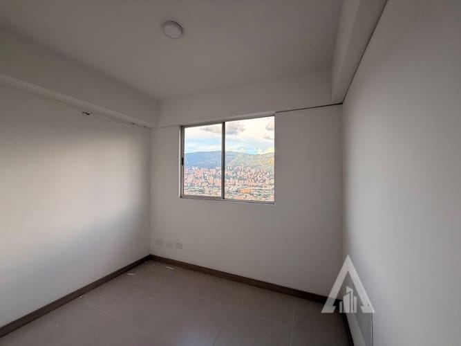 Apartamento de 3 alcobas en arriendo en Viviendas Del Sur, Itagüí, 78 m² · foto 2 de 15