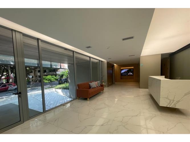 Oficina en arriendo en Laureles, Medellín, 240 m² · foto 2 de 19