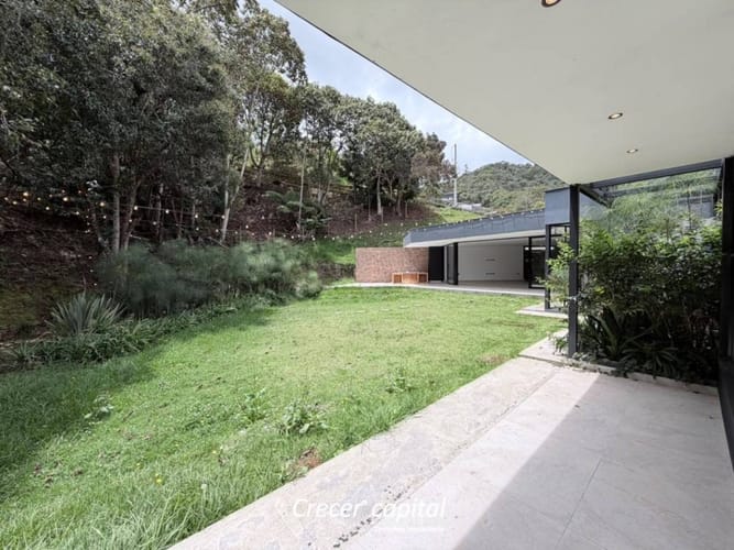 Casa de 4 alcobas en arriendo en Las Palmas, Envigado, 400 m² · foto 9 de 24