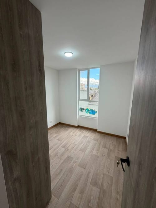 Apartamento de 2 alcobas en venta en La Felicidad, Bogotá, 41 m² · foto 10 de 20