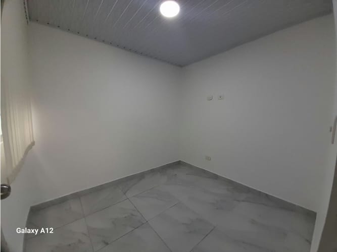 Casa de 3 alcobas en arriendo en Marco Fidel Suarez, Armenia, 61 m² · foto 8 de 24