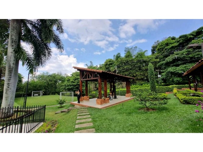 Casa de 5 alcobas en venta en Pance Alto, Cali, 230 m² · foto 20 de 24