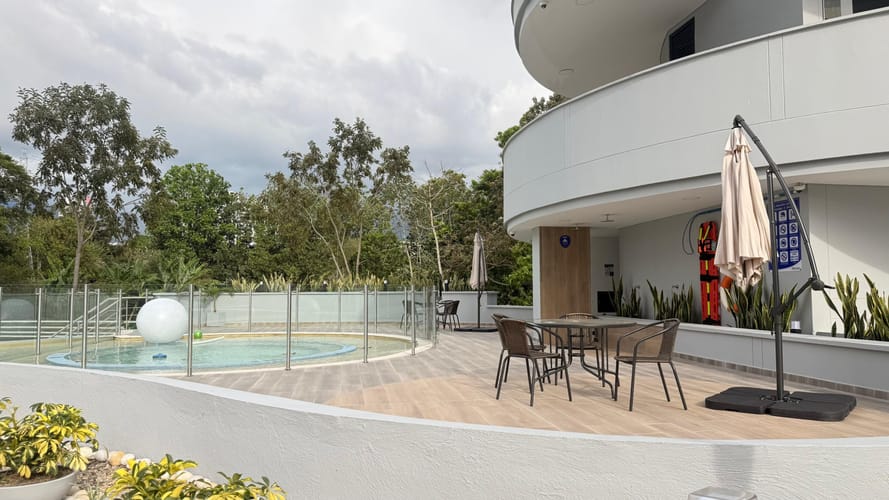 Apartamento de 4 alcobas en venta en Anillo Vial, Floridablanca, 109 m² · foto 5 de 16