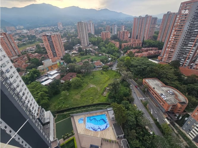 Apartamento de 3 alcobas en venta en Caqueta, La Estrella, 86 m² · foto 8 de 24