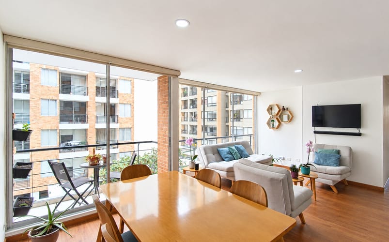 Apartamento de 3 alcobas en venta en Cedritos, Bogotá, 100 m² · foto 3 de 24