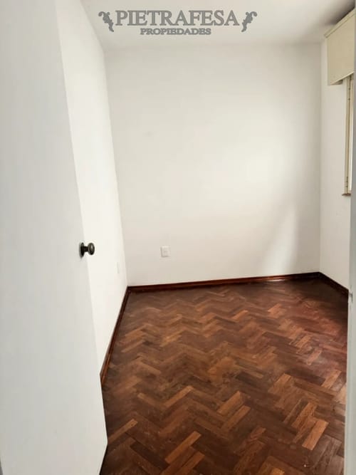 Casa en alquiler, 4 dormitorios, 3 baños, patio, garaje. Carrasco. · Foto 5
