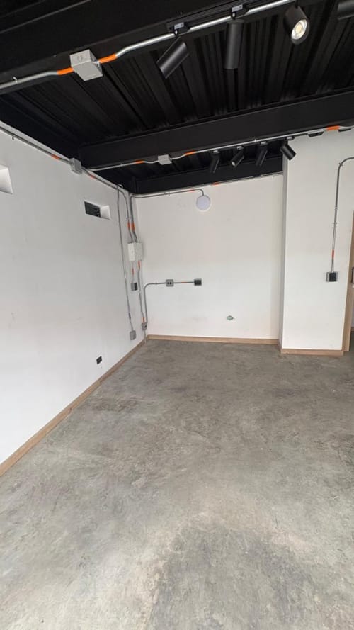 Local en arriendo en Lorena, Medellín, 19 m² · foto 4 de 5