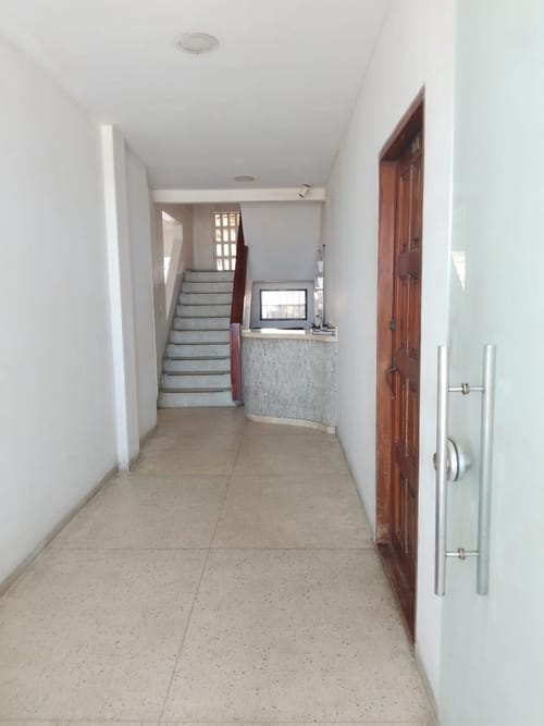 Apartamento de 3 alcobas en arriendo en El Cabrero, Cartagena, 98 m² · foto 3 de 15