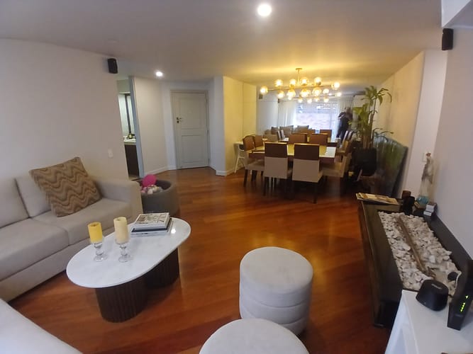 Apartamento de 3 alcobas en venta en Chico Norte, Bogotá, 112 m² · foto 2 de 12